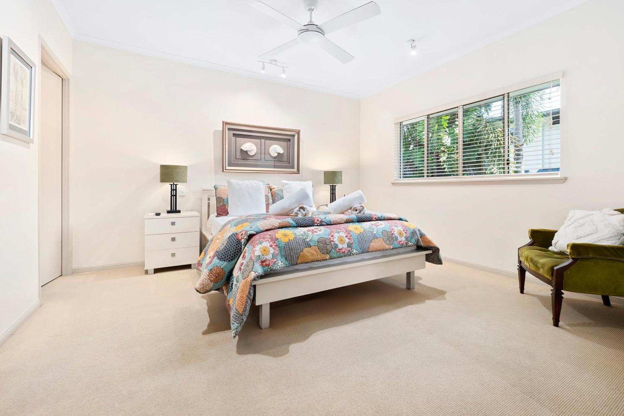 Arlington Apartments Clifton Beach Chambre photo