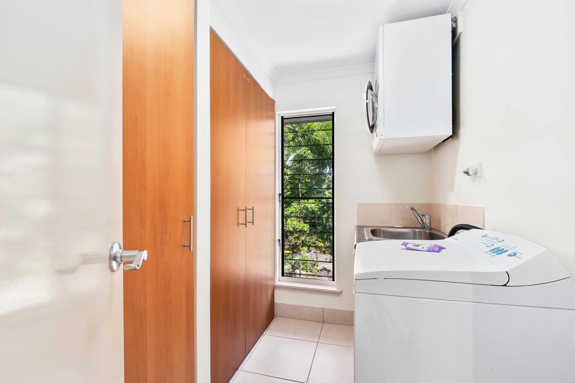 Arlington Apartments Clifton Beach Chambre photo