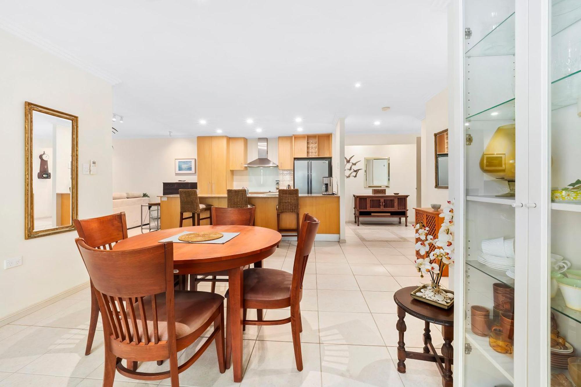 Arlington Apartments Clifton Beach Chambre photo